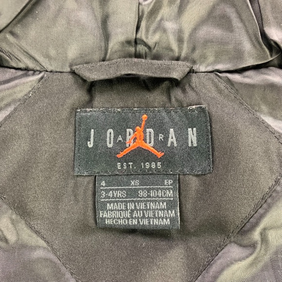 SOLD! Jordan Boys Jumpman Hooded Puffer Jacket Size XS/4 Ages 3-4 Years - Picture 8 of 10